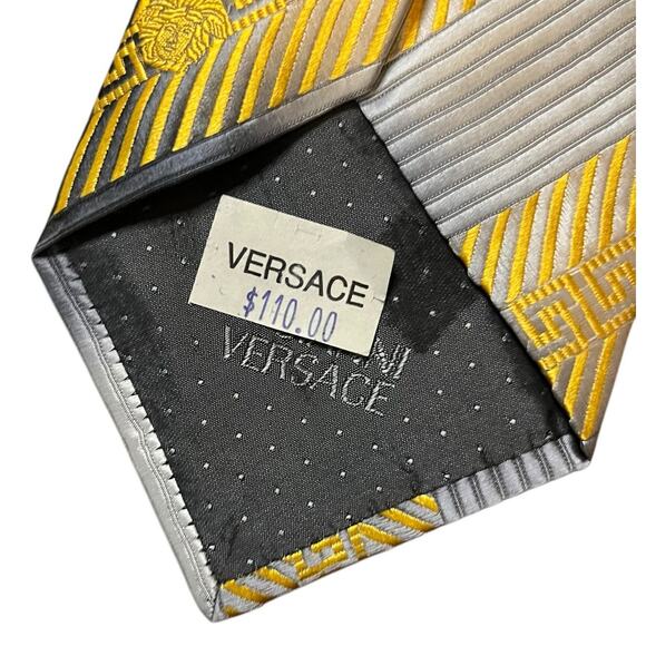 Gianni Versace Stripped Medusa Yellow Gray Silk Twill Tie - Picture 6 of 11